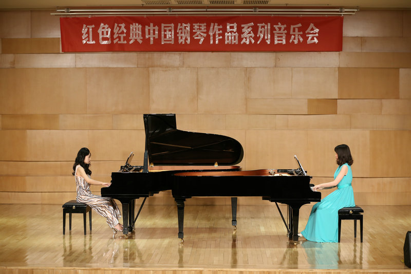 刘玉茹、姚依《梁山伯与祝英台》