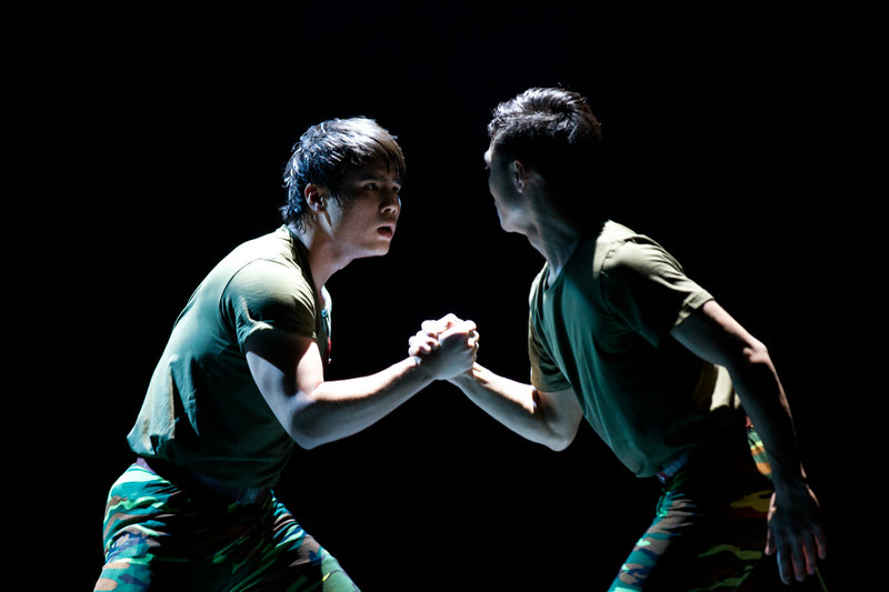 双人舞《一起走过》