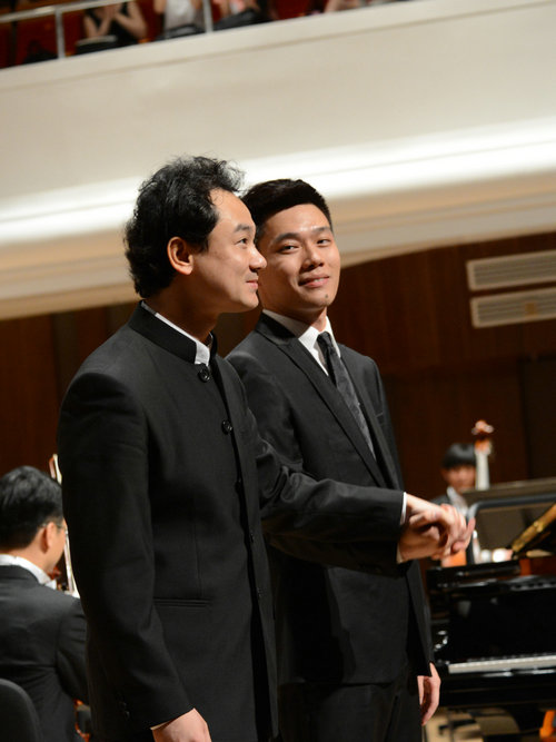 侯颉(左)赵帅(右)