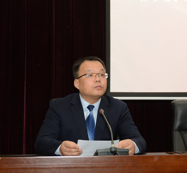 王刚同志表态发言