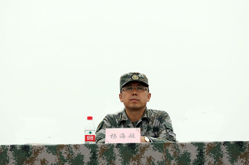 陕西陆军预备役高炮师政治部主任杨海艇大校