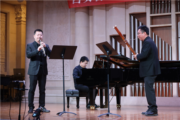 《双簧管,巴松管和钢琴三重奏》