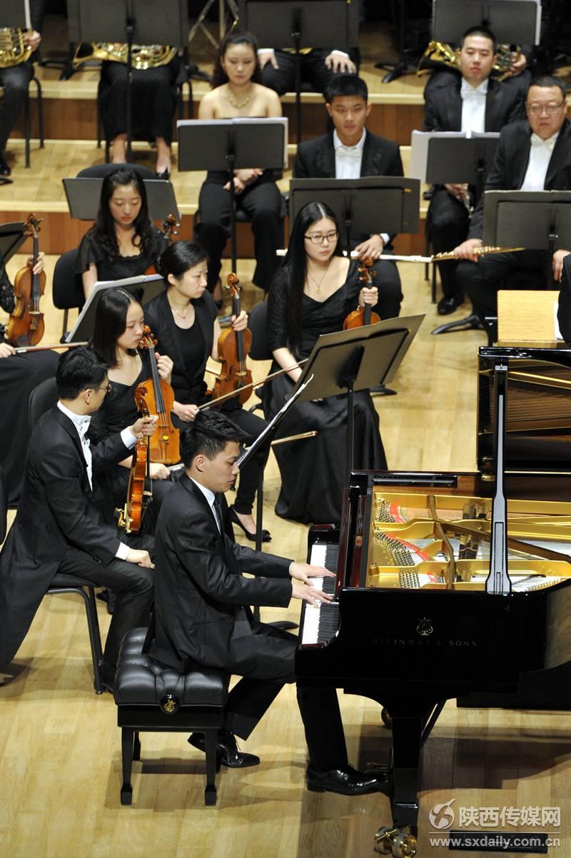 “高雅艺术进机关”钢琴音乐会奏响古城【3】
