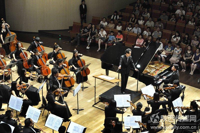 “高雅艺术进机关”钢琴音乐会奏响古城【7】