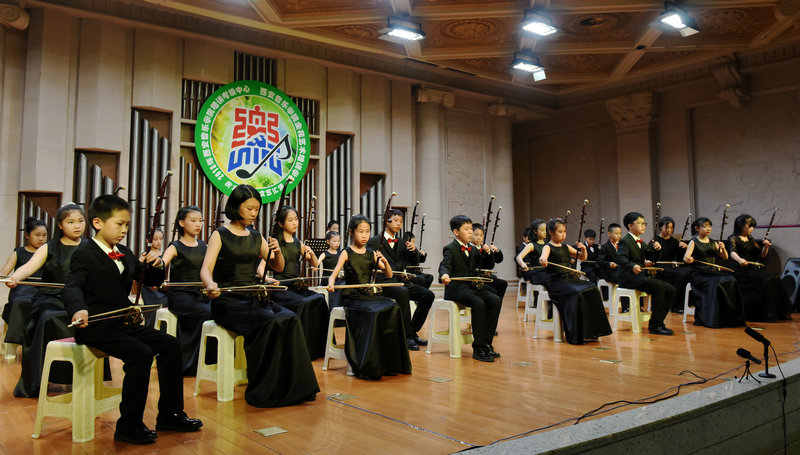 二胡齐奏《赛马》