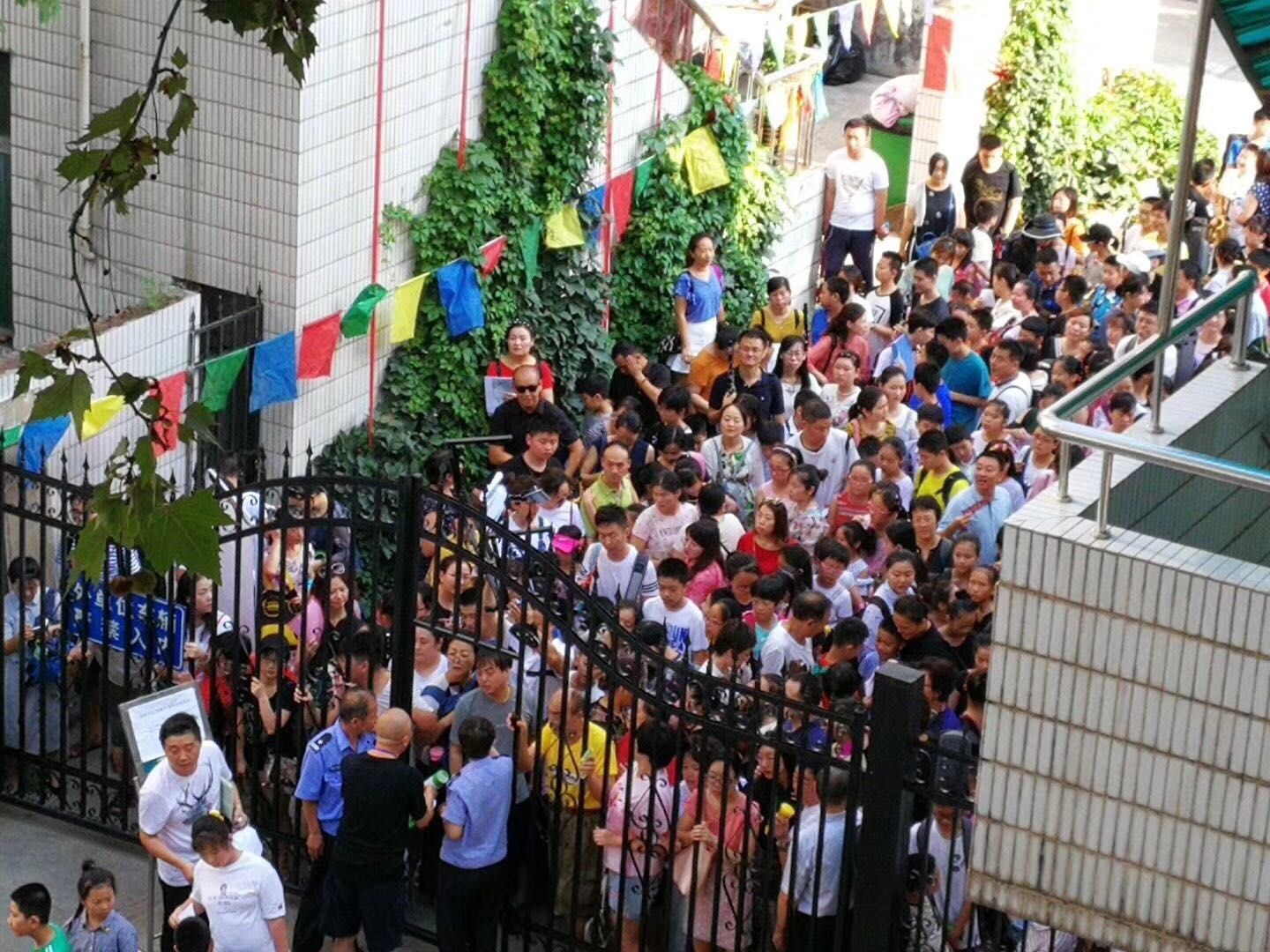 井然有序的考级现场