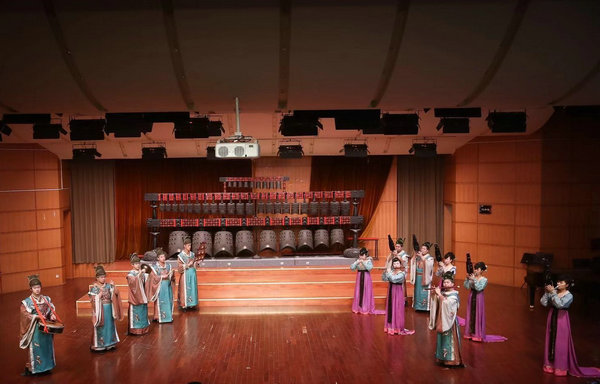 西安鼓乐艺术团展演